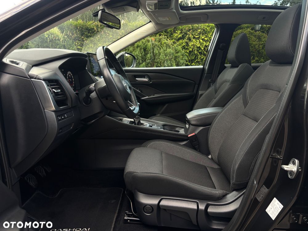 Nissan Qashqai 1.3 DIG-T mHEV N-Connecta - 17