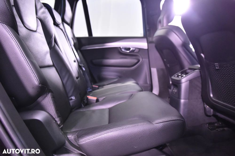 Volvo XC 90 - 13