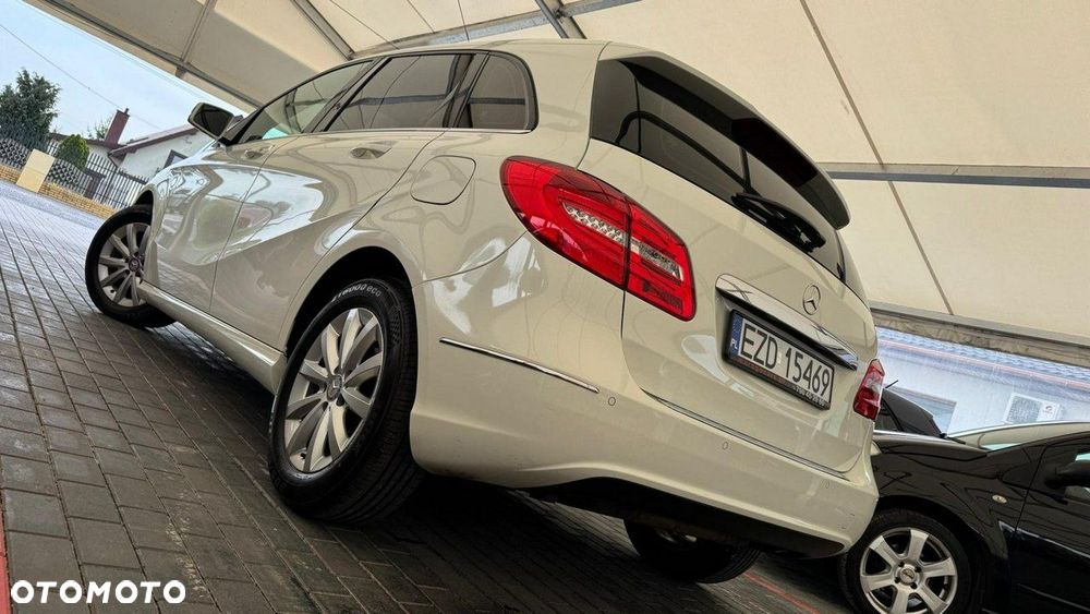 Mercedes-Benz Klasa B 180 BlueEFFICIENCY Edition 1 - 16