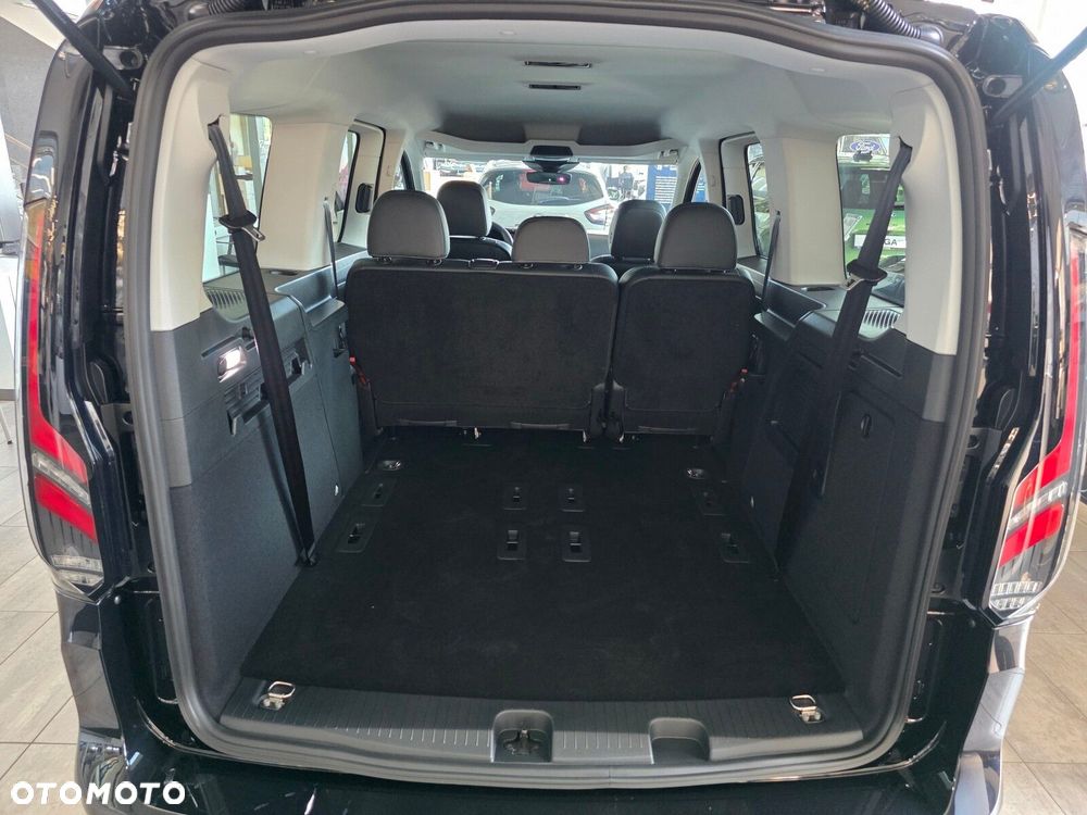 Ford Tourneo Connect - 24