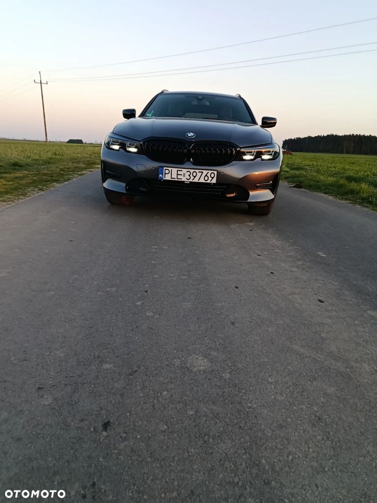 BMW Seria 3 320d - 17