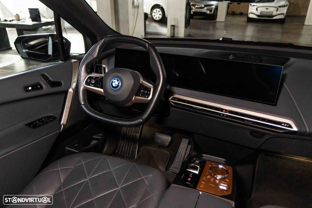 BMW iX M60 - 44