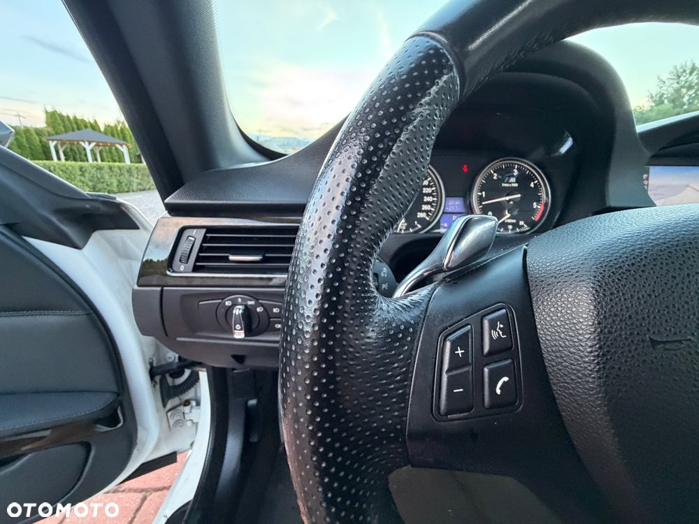 BMW Seria 3 330d M Sport Edition - 31