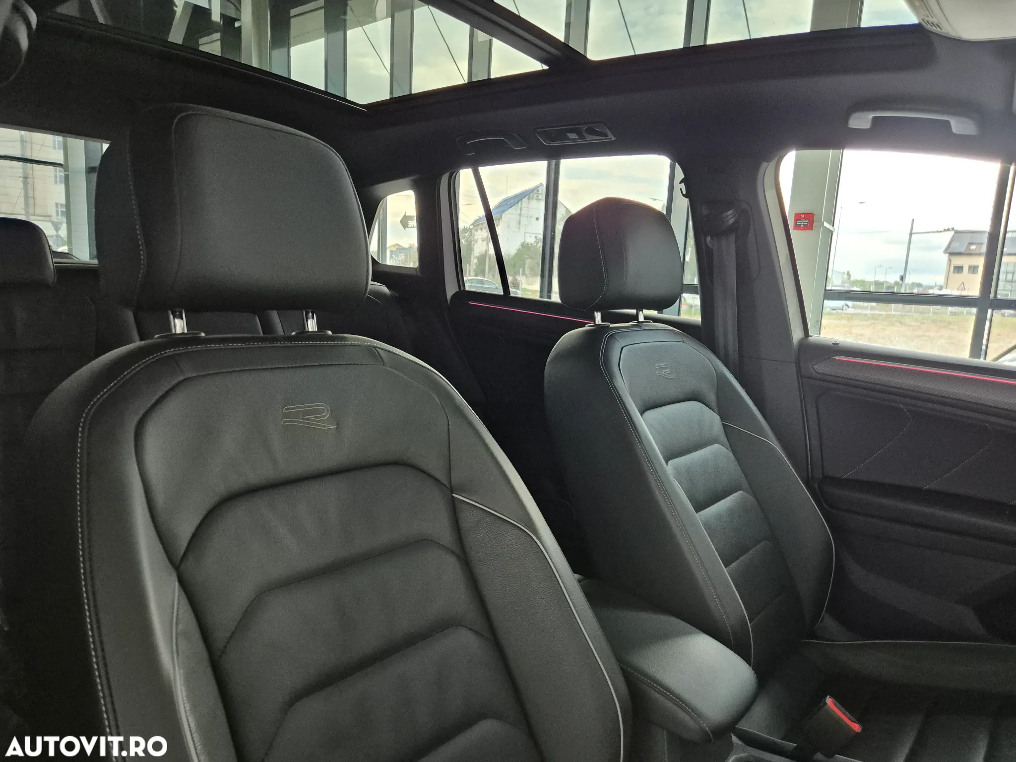 Volkswagen Tiguan 1.5 eHybrid OPF DSG R-Line - 9