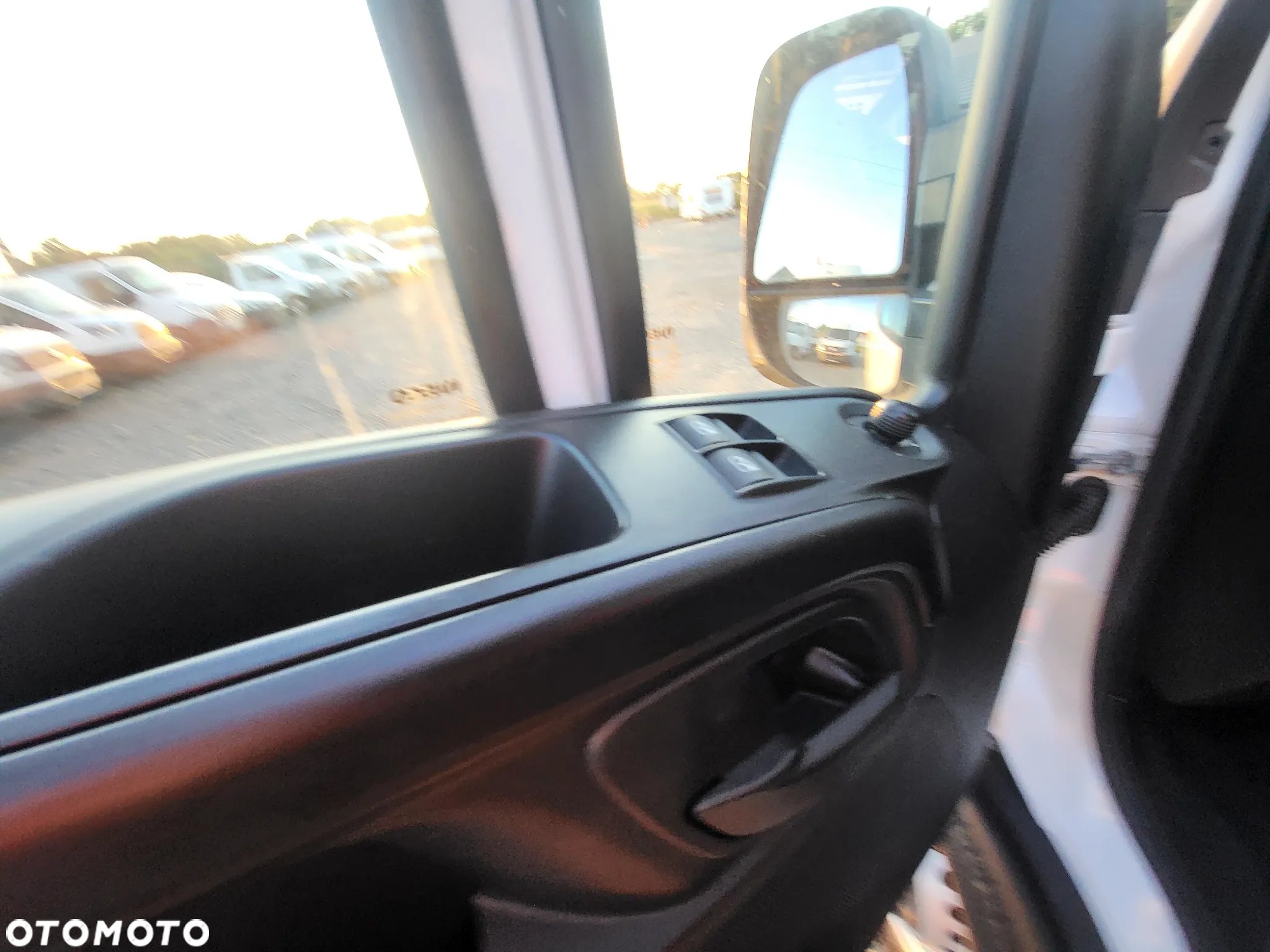 Iveco Daily blaszak zabudowa warsztatowa klima sprowadzony super stan - 13