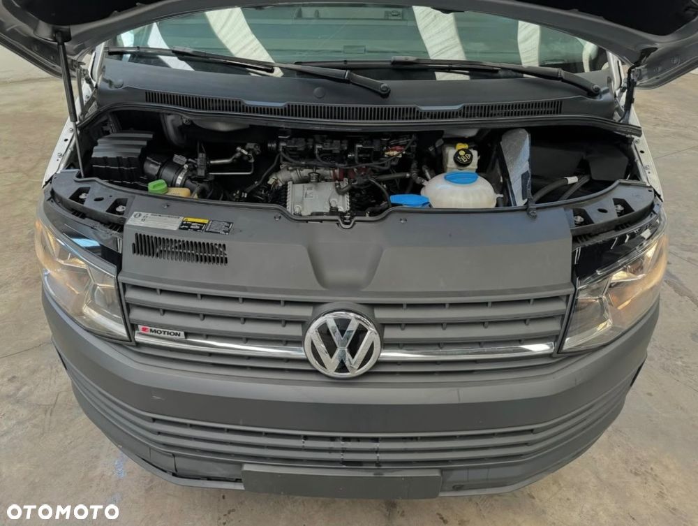 Volkswagen Transporter - 5