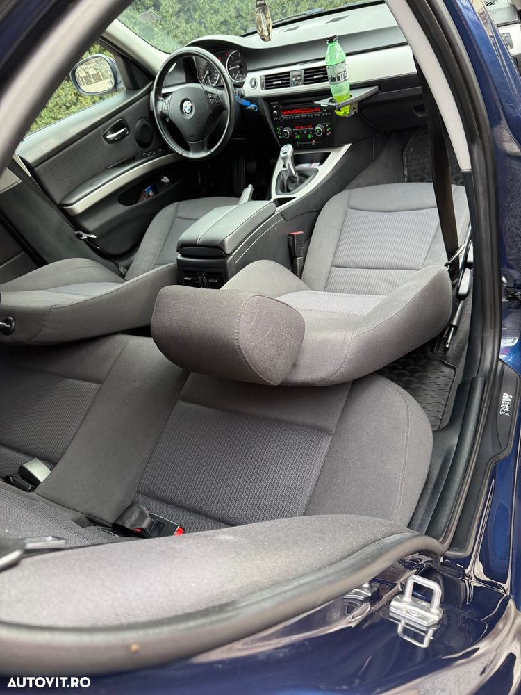 BMW Seria 3 320d DPF - 8