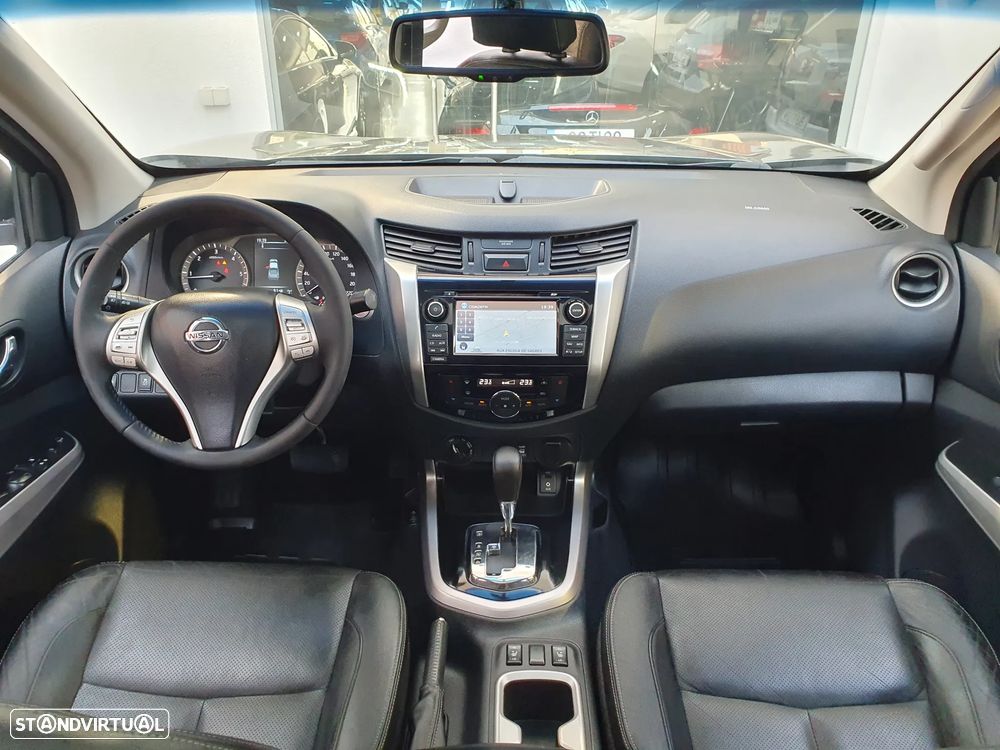 Nissan Navara 2.3 dCi CD 4WD Tekna AT - 25
