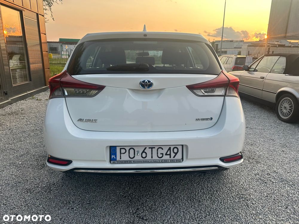Toyota Auris Hybrid 135 Premium - 5
