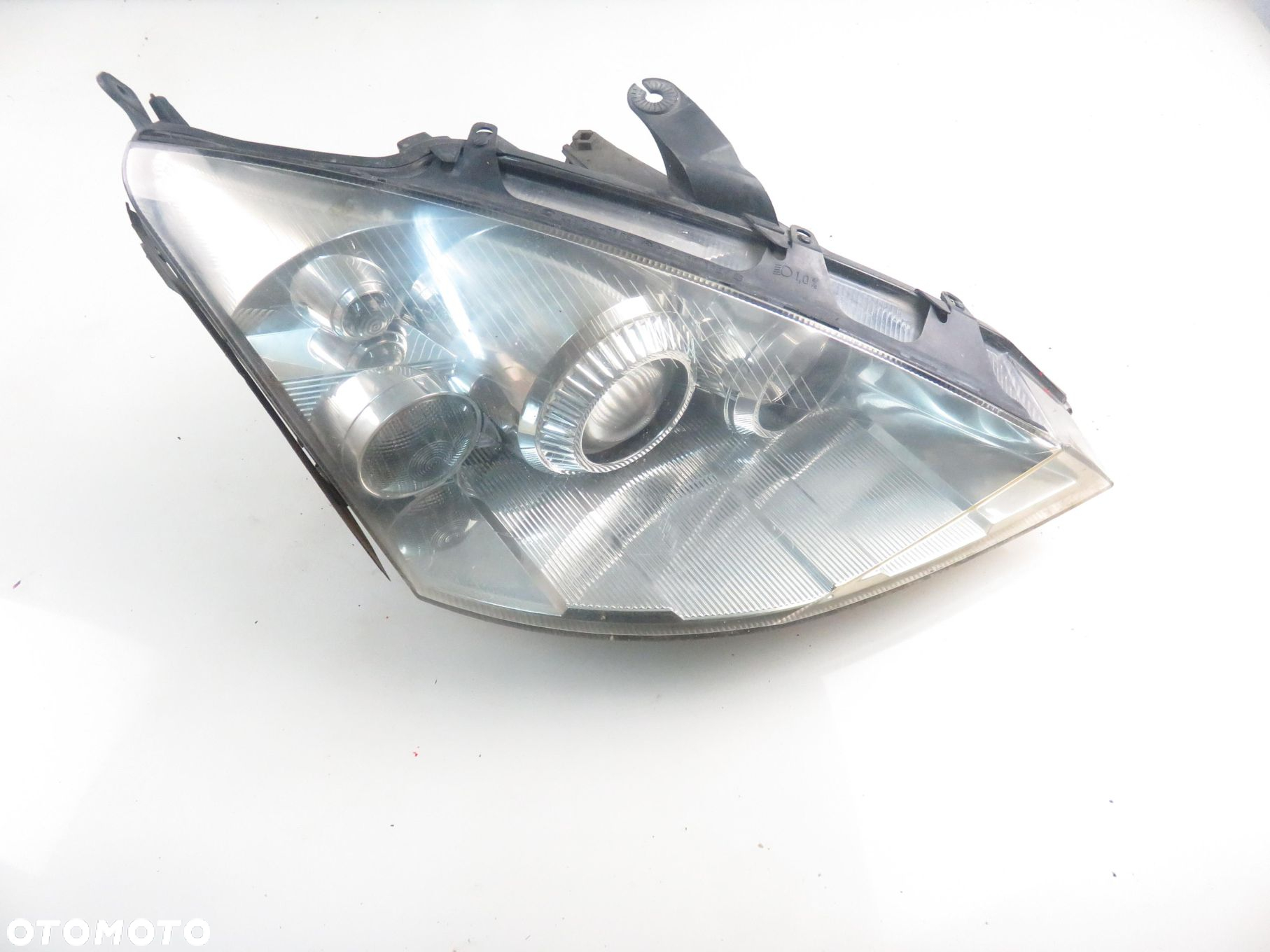 LAMPA PRAWA PRZEDNIA FORD FOCUS MK1 XENON - 2
