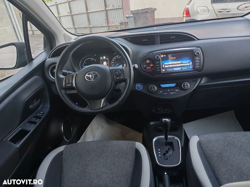 Toyota Yaris 1.5 VVT-i Y20 Club - 8