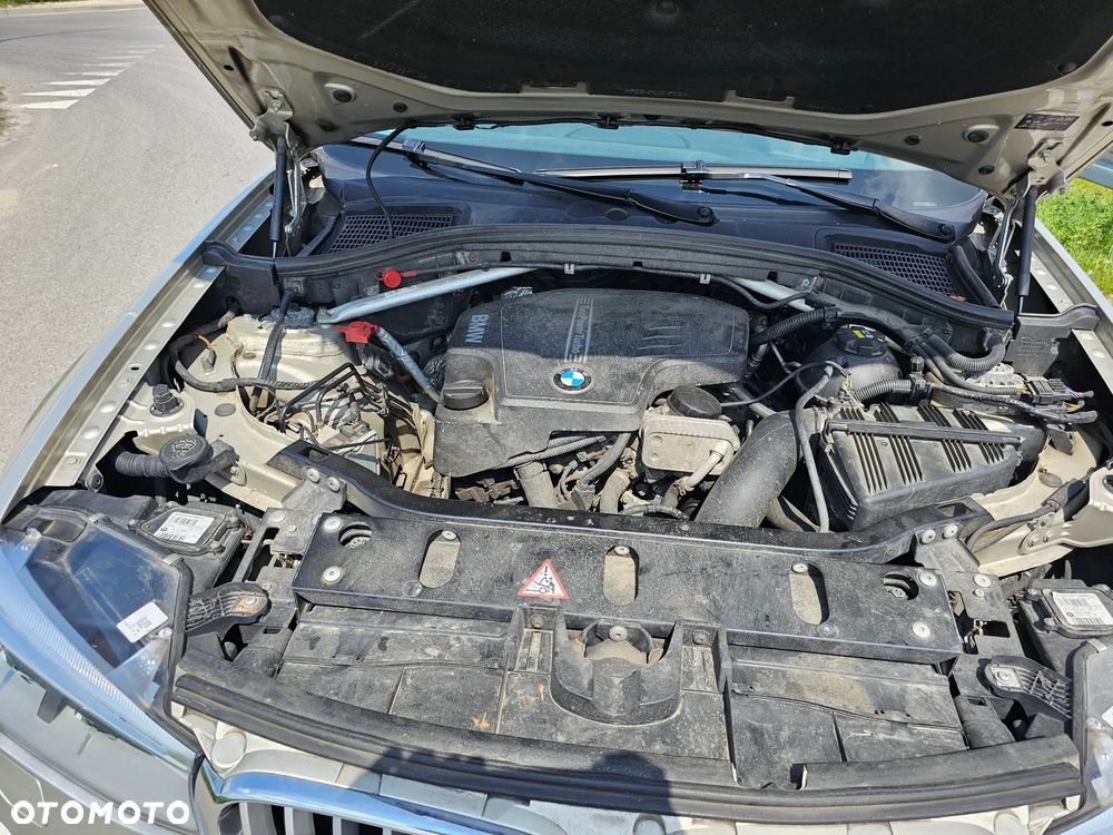 BMW X3 xDrive28i xLine - 16