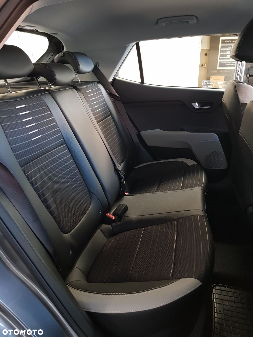 Kia Stonic 1.0 T-GDI L - 24