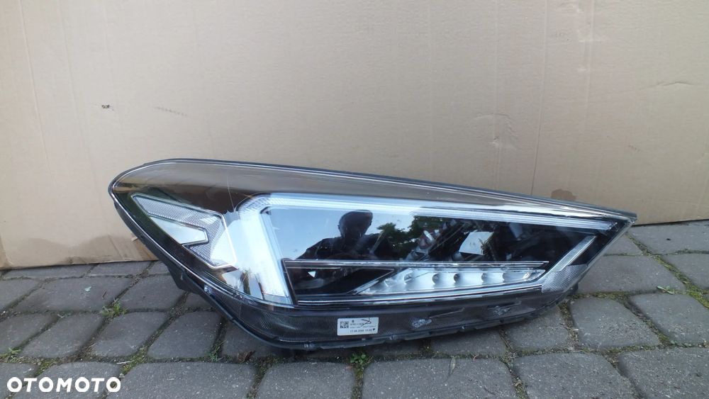 Lampa przednia prawa Fulled Hyundai Tucson IV Lift - 1