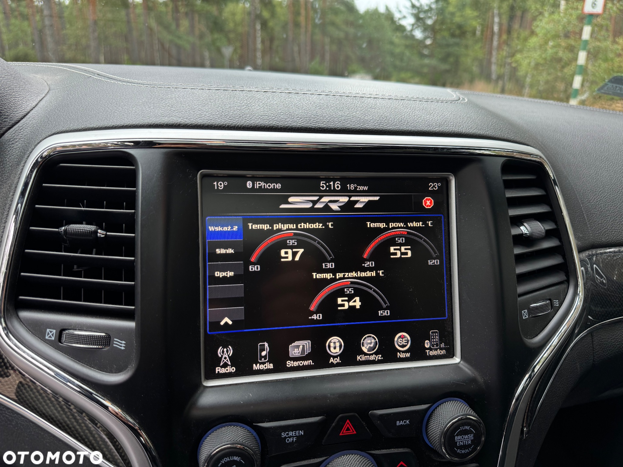 Jeep Grand Cherokee SRT - 17