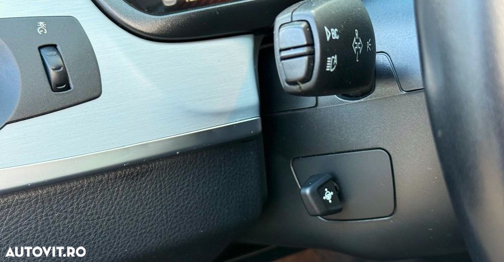 BMW Seria 5 525d xDrive Touring Sport-Aut. Luxury Line - 15