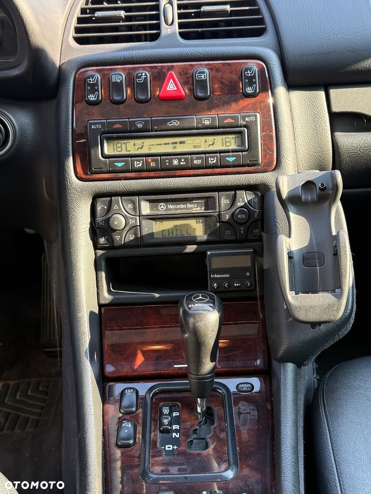 Mercedes-Benz CLK 320 - 21