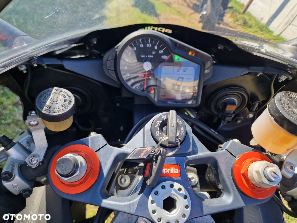 Aprilia RSV - 28