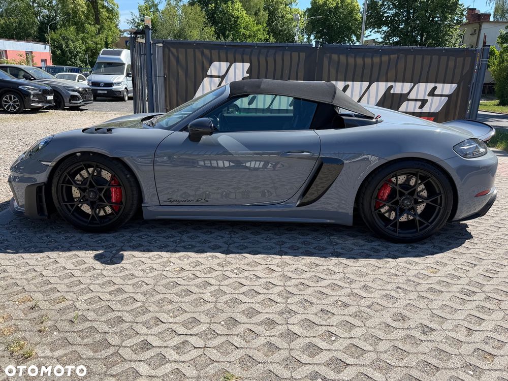 Porsche 718 Boxster Spyder RS - 15