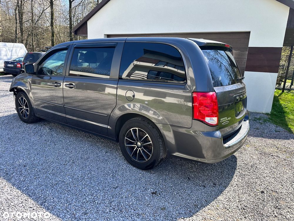 Dodge Grand Caravan 3.6 R/T - 8