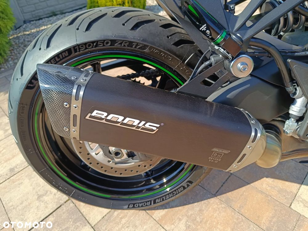Kawasaki Ninja 1000 SX - 23