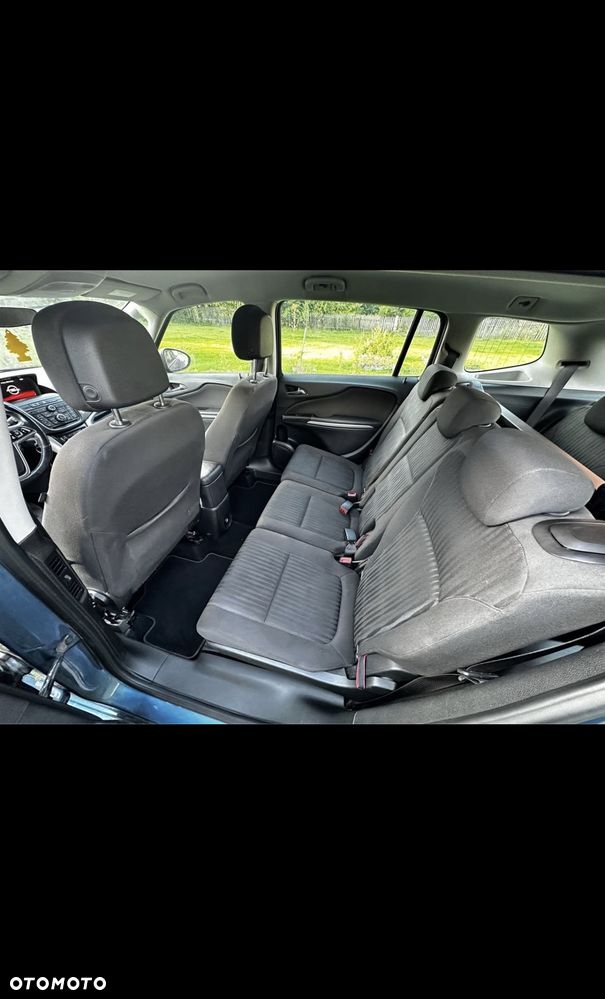 Opel Zafira - 8
