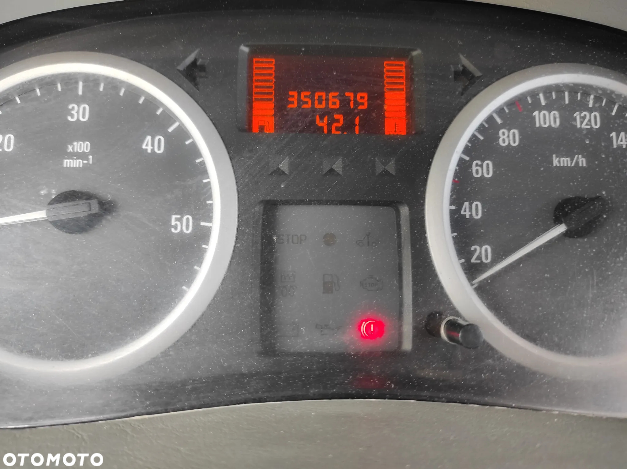 Opel Vivaro L1H1 2.9t - 11