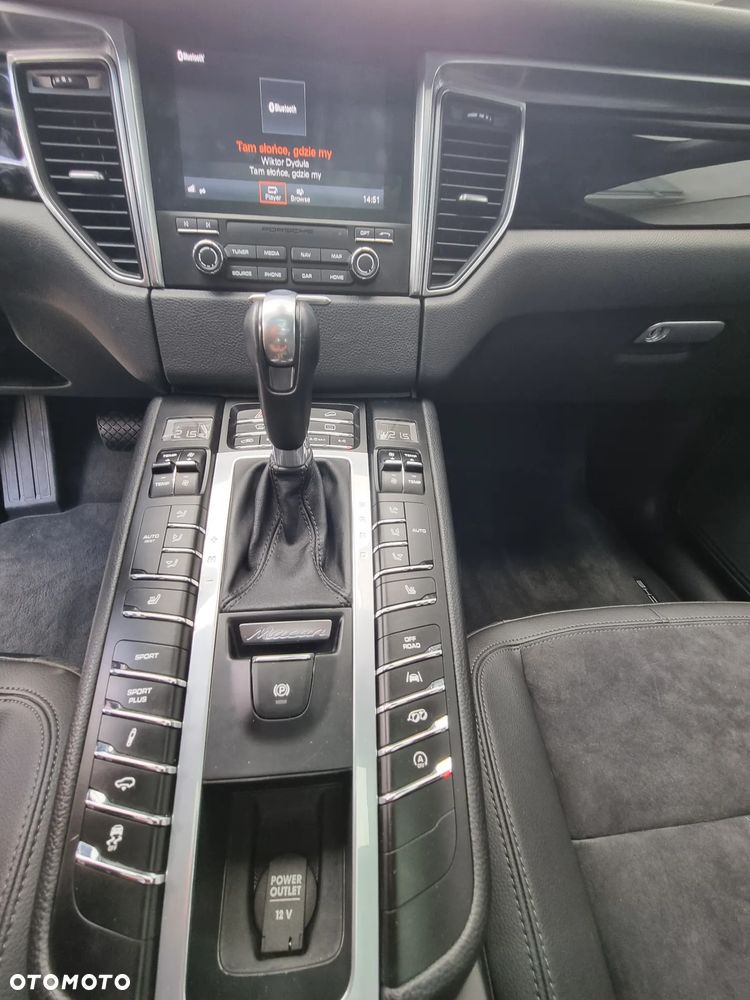 Porsche Macan Standard - 15