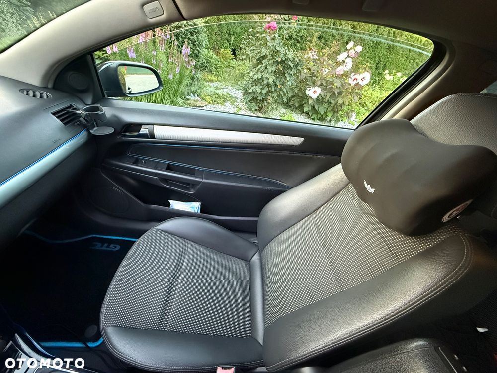 Opel Astra 1.6 T Sport - 25
