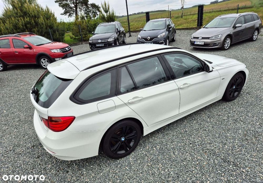 BMW Seria 3 - 32