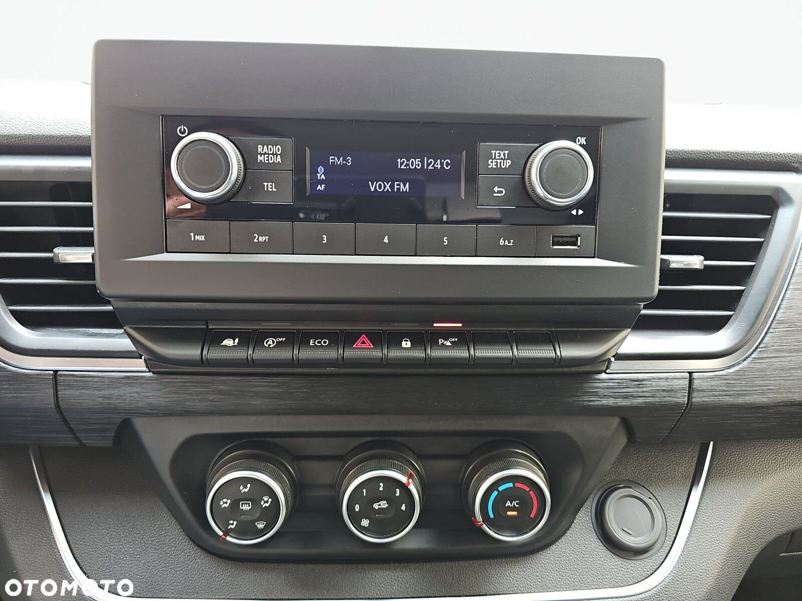 Renault Trafic - 22