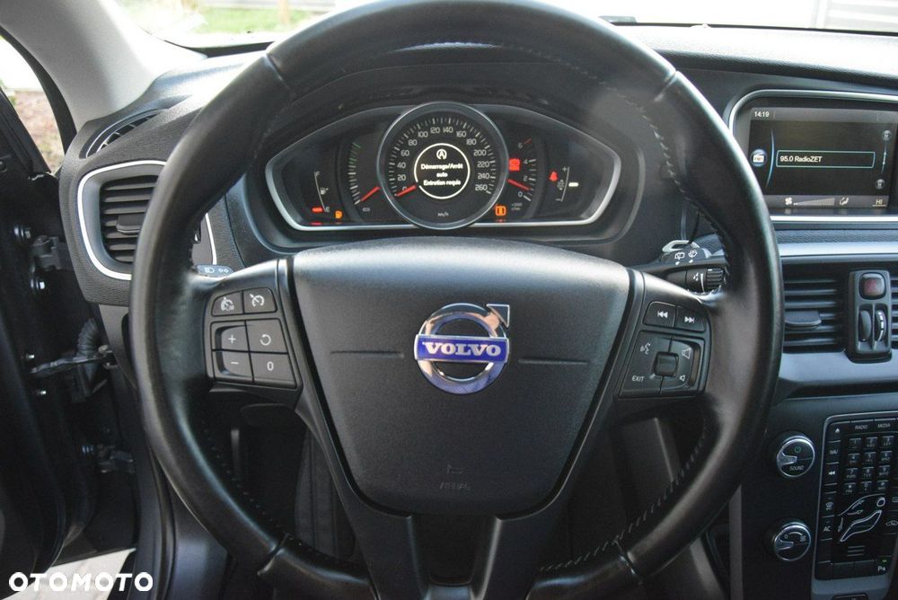 Volvo V40 D2 - 22