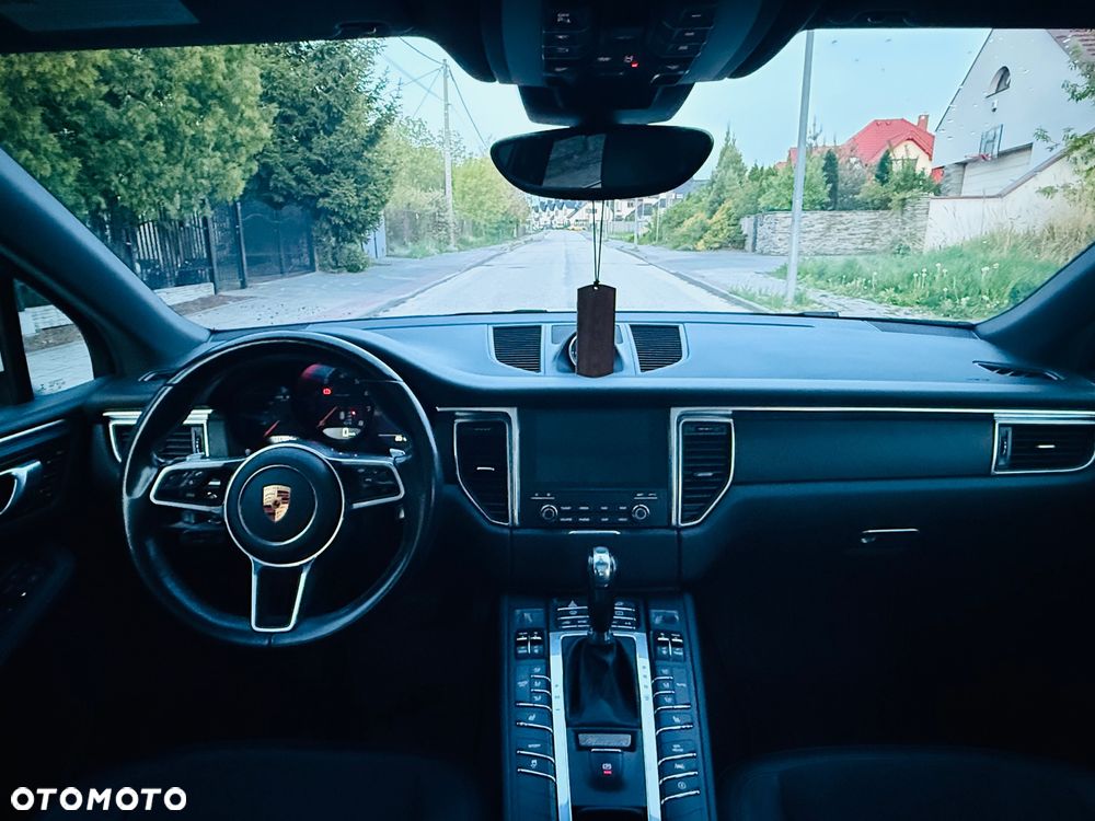 Porsche Macan - 8