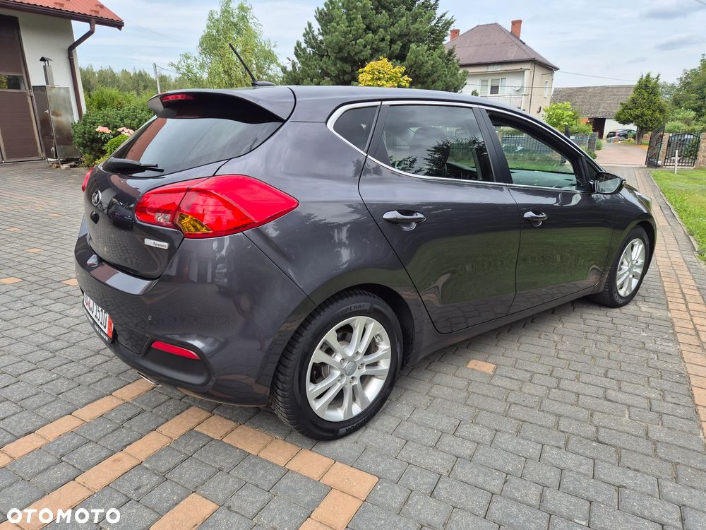 Kia Ceed 1.4 CVVT Dream-Team Edition - 9