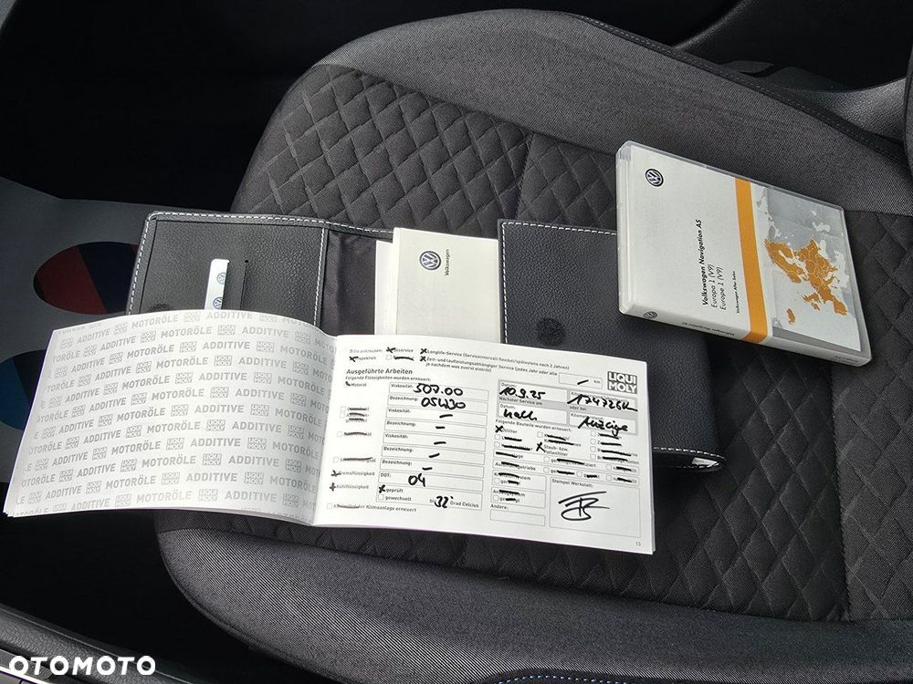 Volkswagen Golf - 32