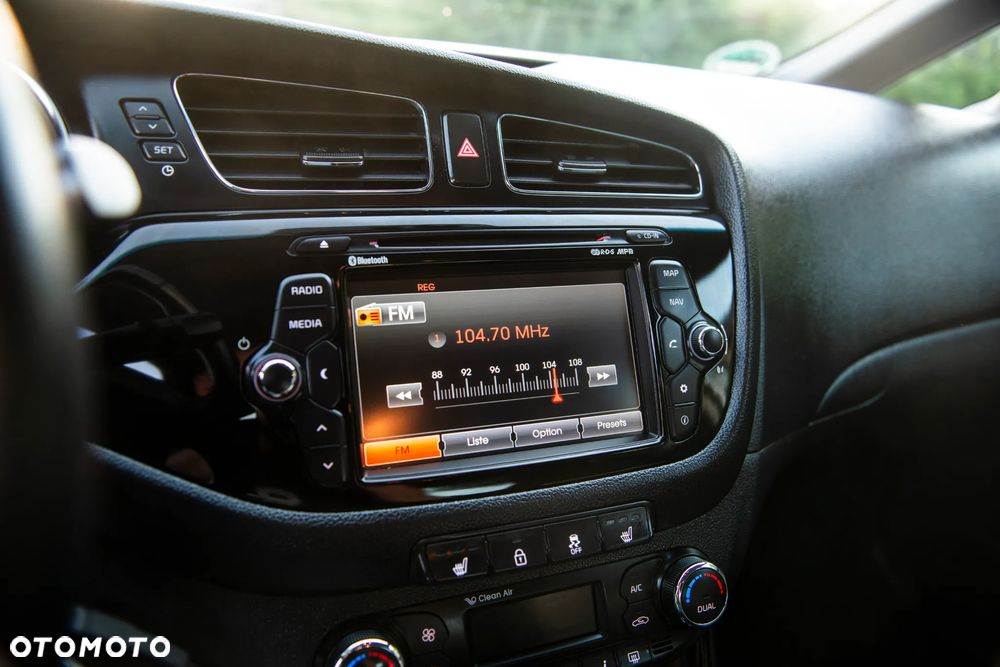 Kia Ceed 1.4 CVVT Vision - 22