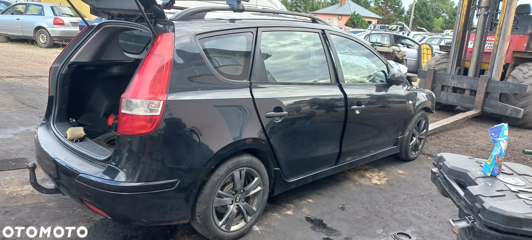 Hyundai I30 CW 1.6 Crdi 10r drzwi prawe przednie tylne kompletne 9F - 1