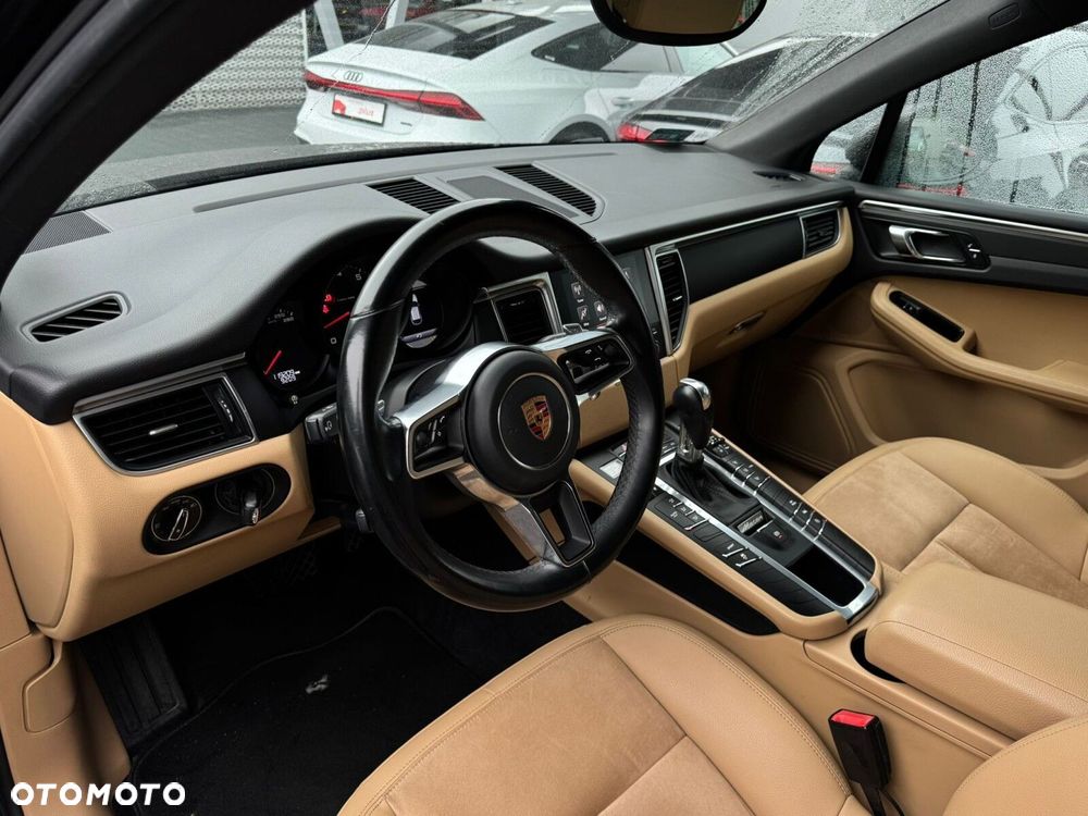 Porsche Macan - 15