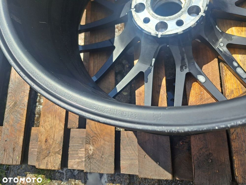 Oryg. Mercedes C-Klasa 205 A205 W205 C63 AMG 19 A2054011700 8.5j et38 4714 - 3