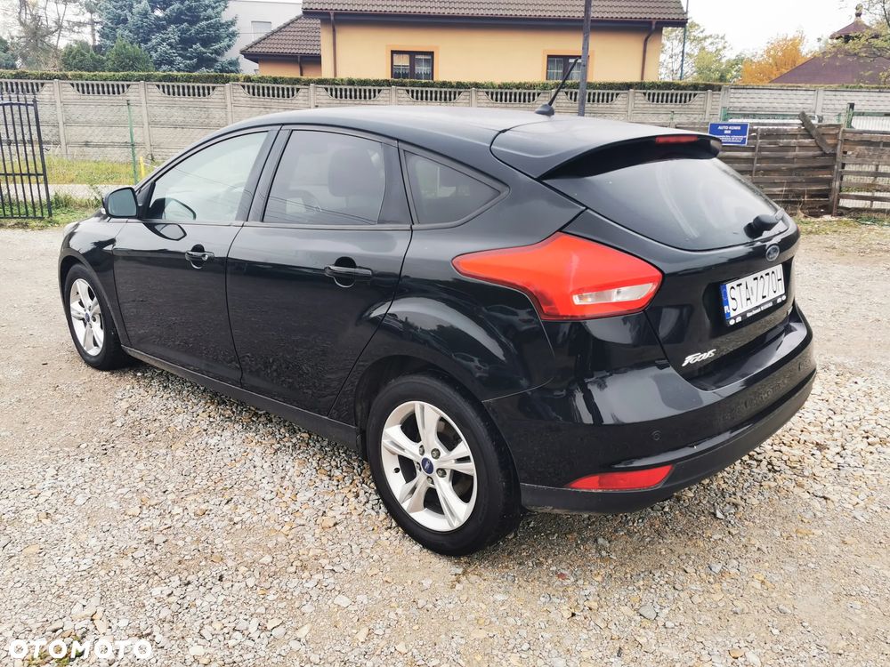 Ford Focus 1.0 EcoBoost Titanium - 3