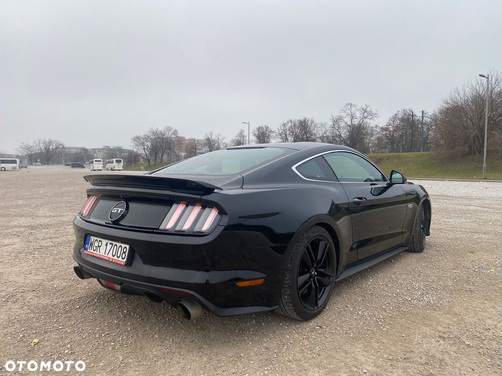 Ford Mustang - 26