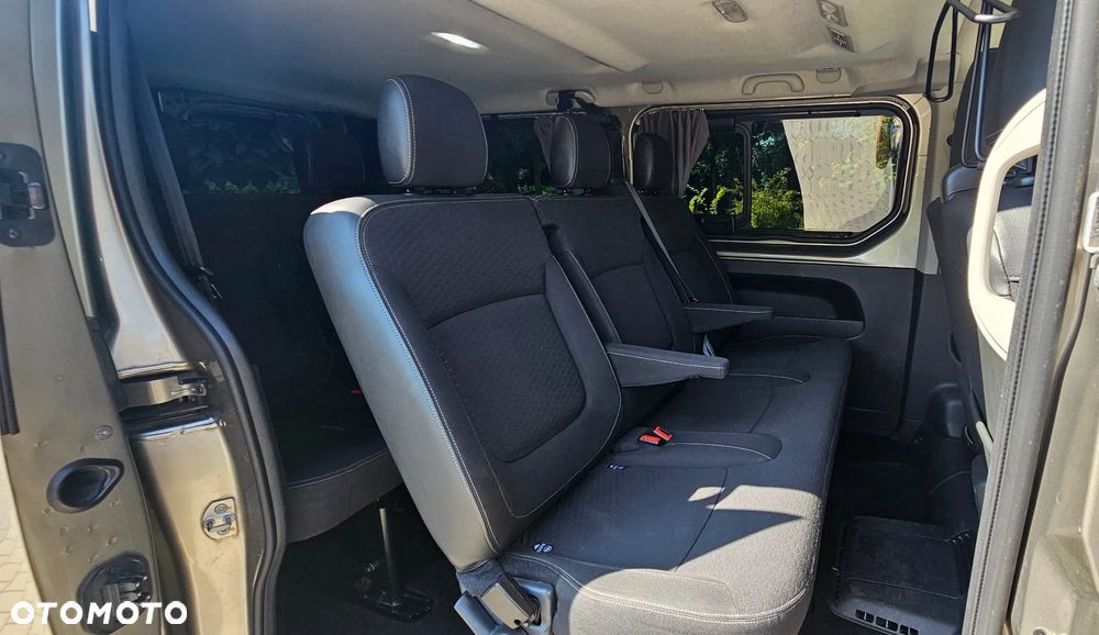 Opel Vivaro - 14