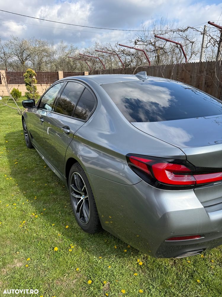 BMW Seria 5 520d xDrive AT MHEV - 12