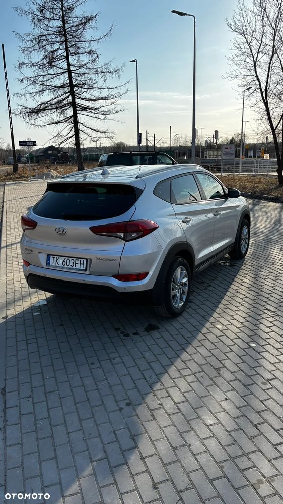 Hyundai Tucson 1.6 GDI BlueDrive Comfort 2WD - 20