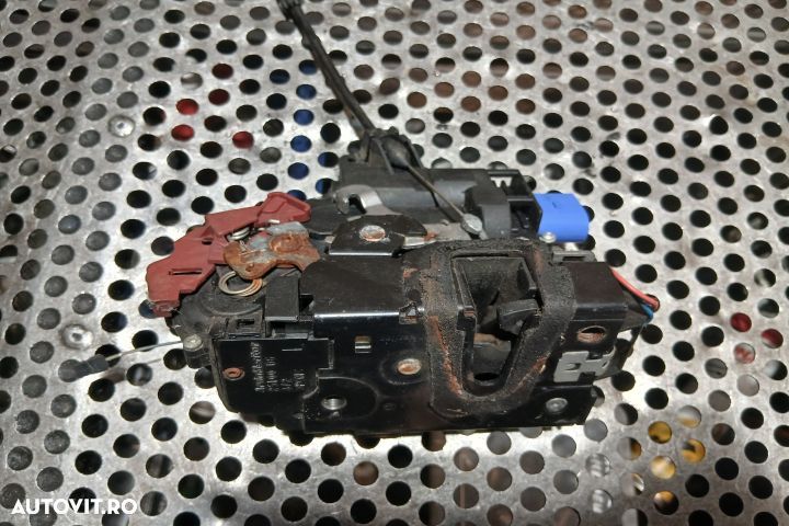 Broasca usa fata stanga 3B1837015AR 3B1837015AR Skoda Fabia 5J [2007 - 2