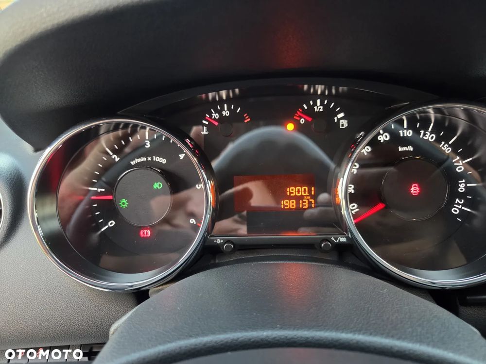 Peugeot 3008 HDi 115 Allure - 22