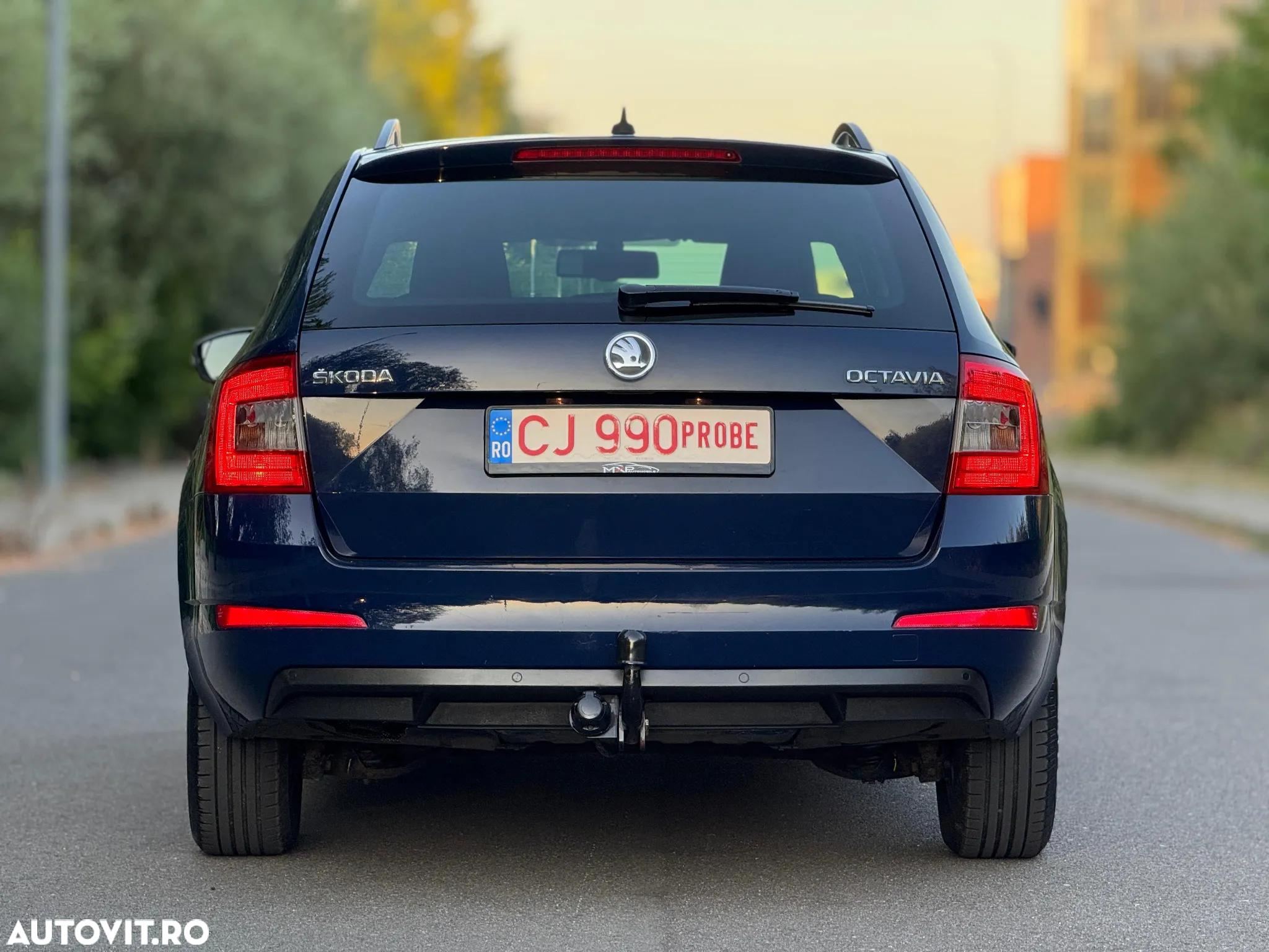 Skoda Octavia 1.6 TDI Business DSG - 27