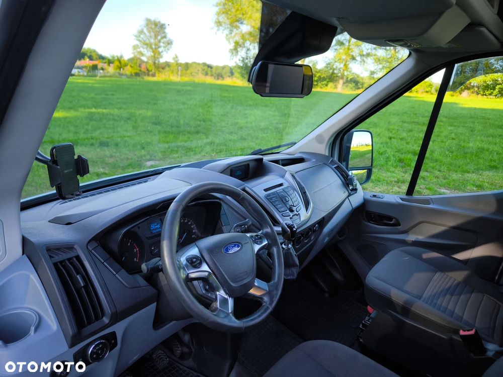 Ford Transit - 26