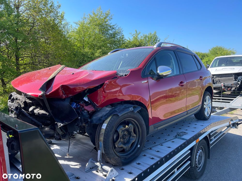 Peugeot 2008 1.6 BlueHDi Style - 5