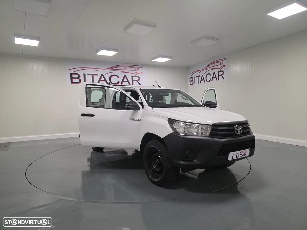 Toyota HILUX  2.4 D-4D 2WD CD - 9